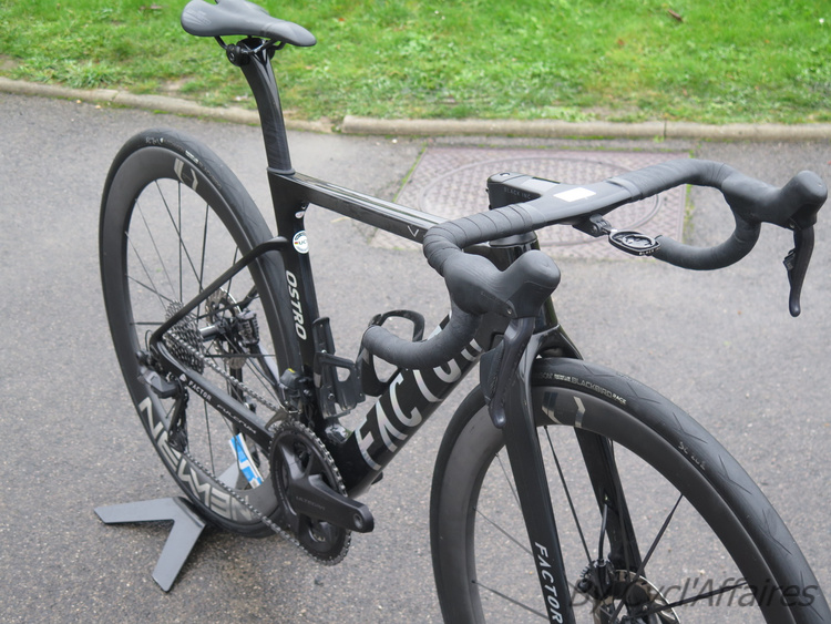 <span class="marque">Factor</span><br>Ostro Vam – Image 2