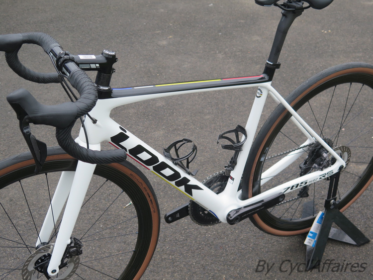 <span class="marque">Look</span><br>785 Huez RS – Image 3