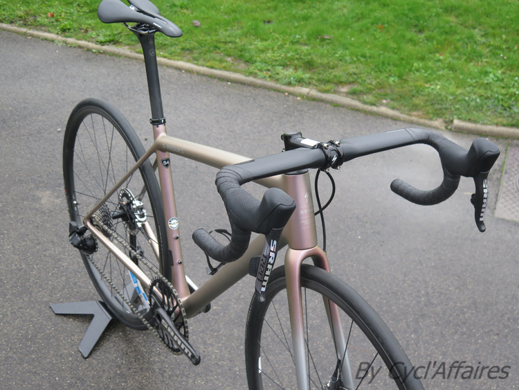 <span class="marque">Specialized</span><br>Aethos – Image 2