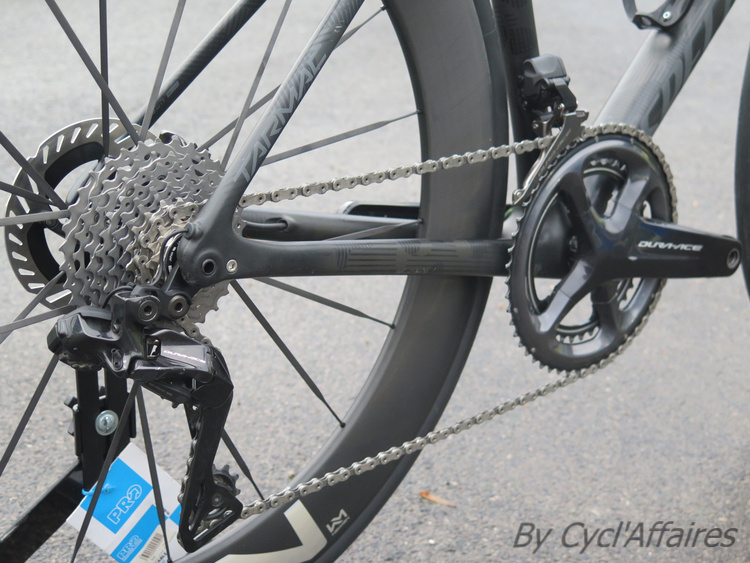 <span class="marque">Specialized</span><br>Tarmac SL6 – Image 4