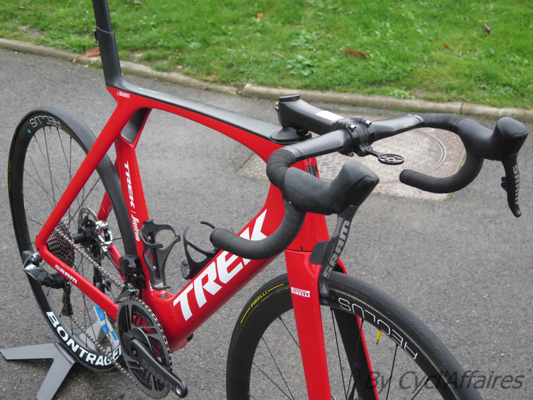 <span class="marque">Trek</span><br>Madone SLR 7e gén – Image 2
