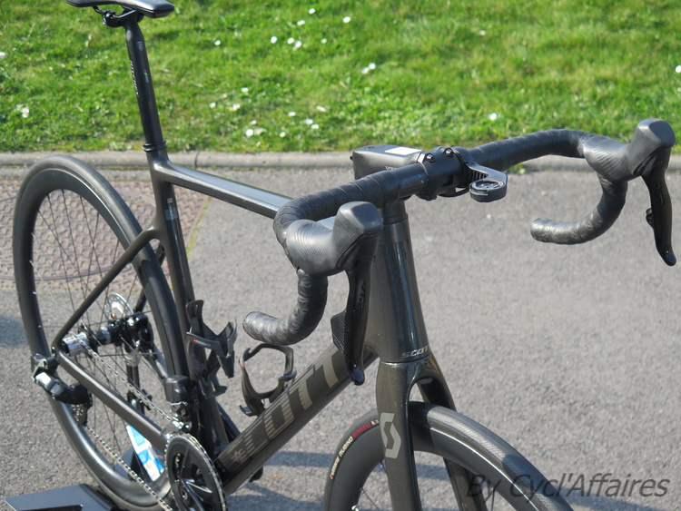 <span class="marque">Scott</span><br>Addict 10 – Image 2