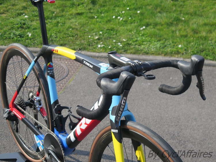 <span class="marque">Trek</span><br>Domane RSL 4e gén – Image 2